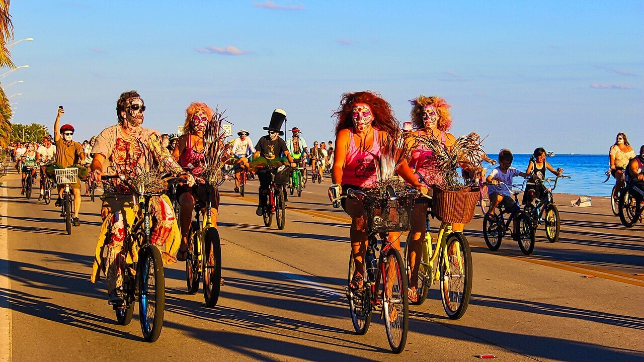 Zombie_Bike_Ride_in_Key_West,_Florida